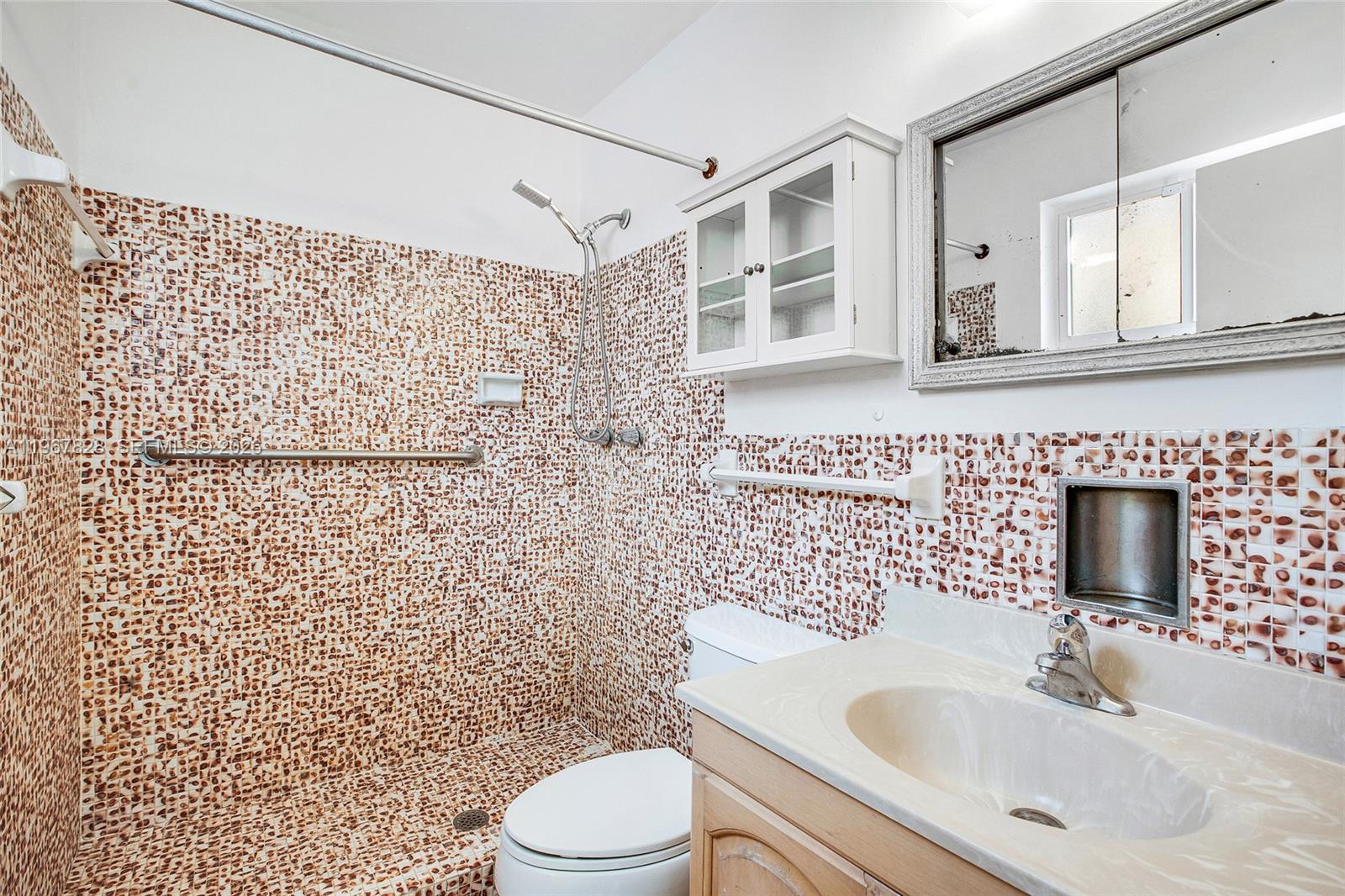 9372 Abbott Ave Surfside, FL 33154