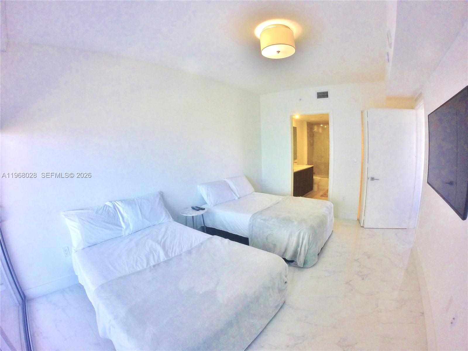 image Aria on the Bay9