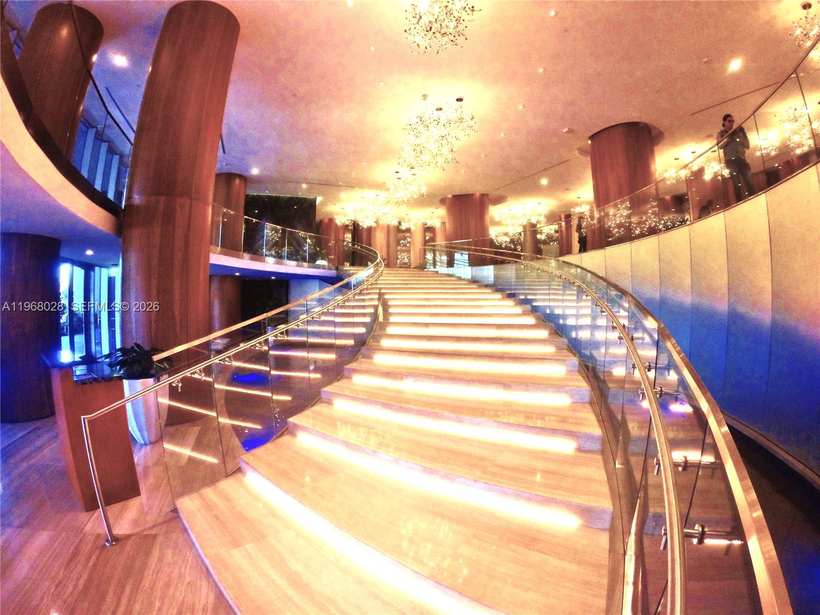 image Aria on the Bay25