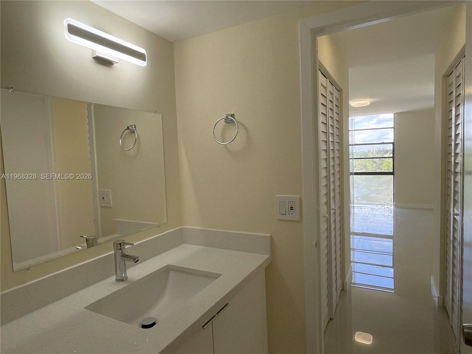 16851 NE 23rd Ave #B-521 North Miami Beach, FL 33160