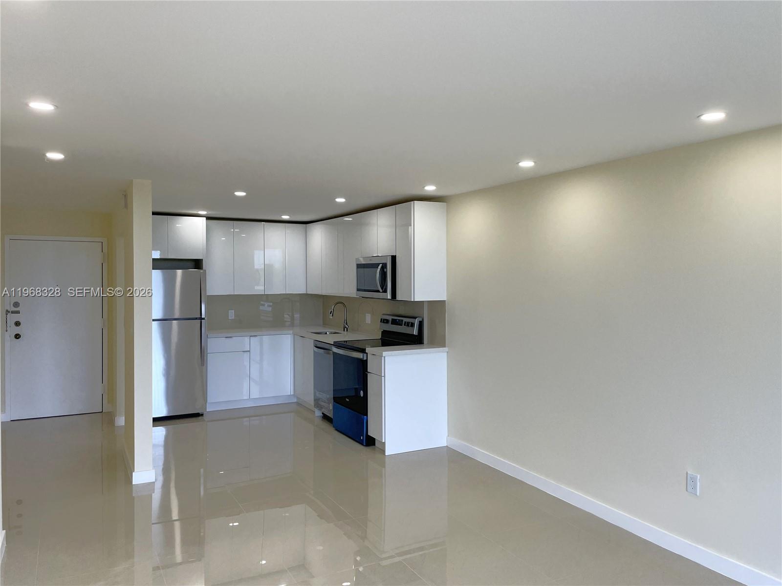 16851 NE 23rd Ave #B-521 North Miami Beach, FL 33160