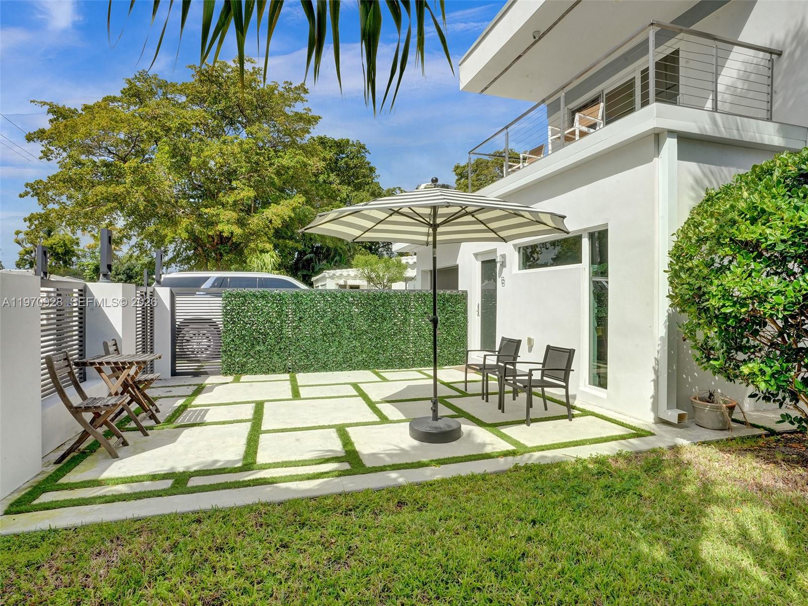 417 SW 15th St Fort Lauderdale, FL 33315