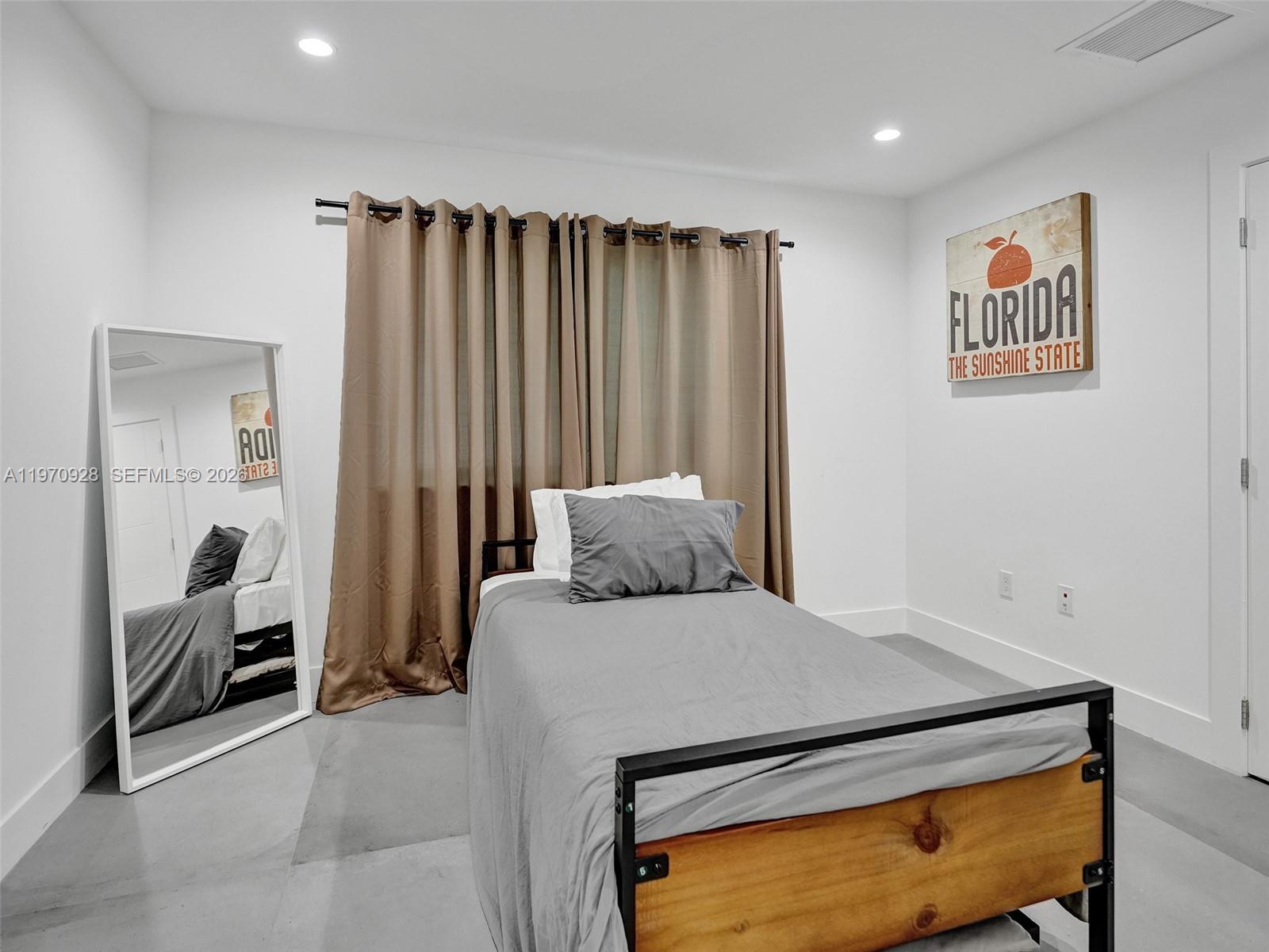 417 SW 15th St Fort Lauderdale, FL 33315