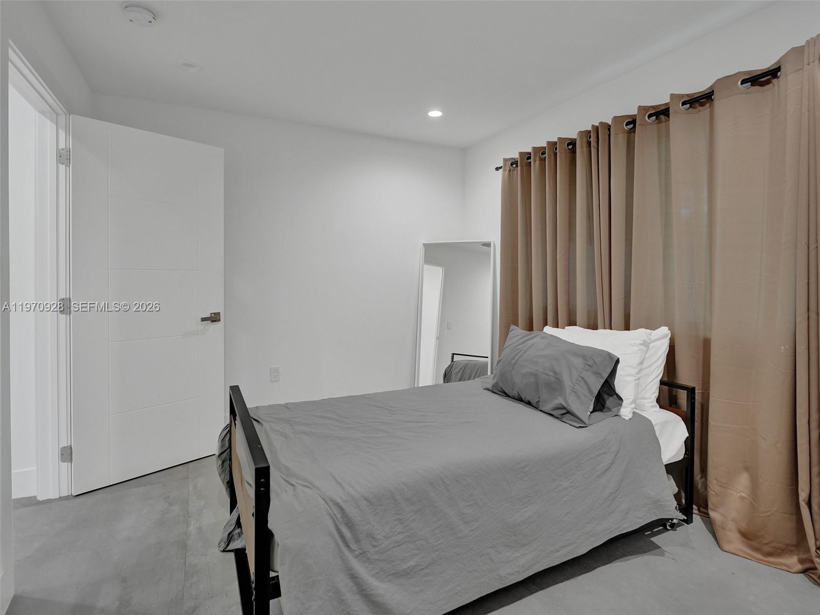 417 SW 15th St Fort Lauderdale, FL 33315