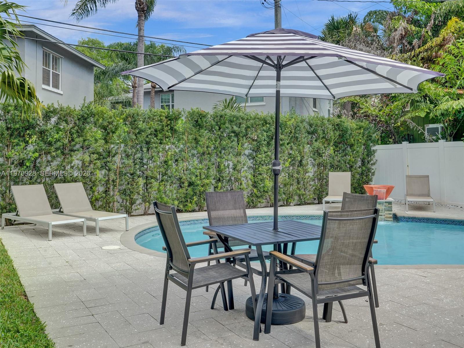 417 SW 15th St Fort Lauderdale, FL 33315