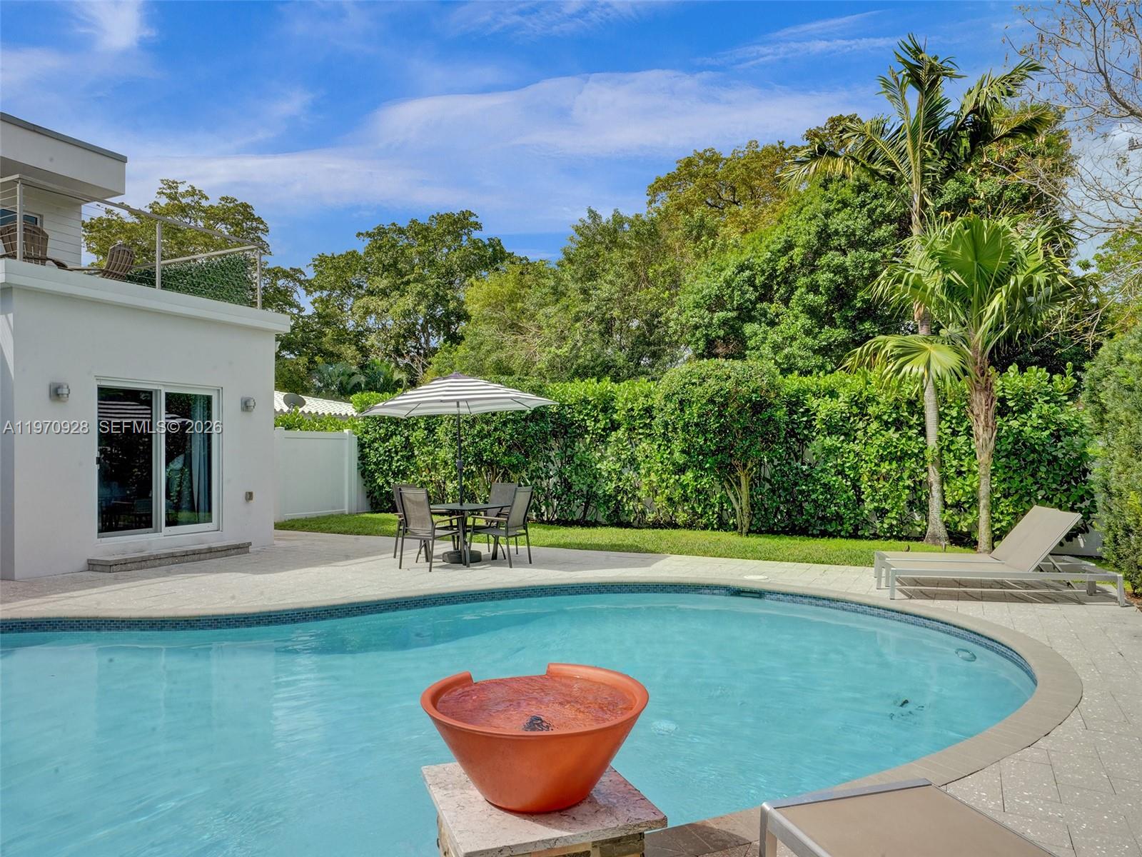 417 SW 15th St Fort Lauderdale, FL 33315