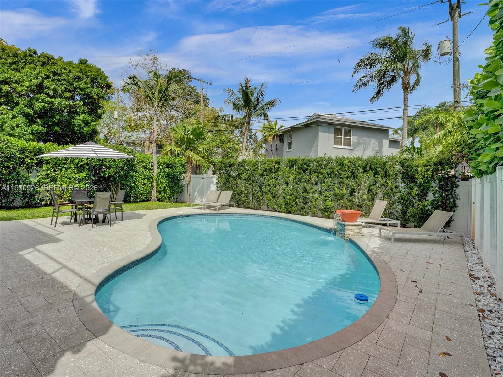 417 SW 15th St Fort Lauderdale, FL 33315