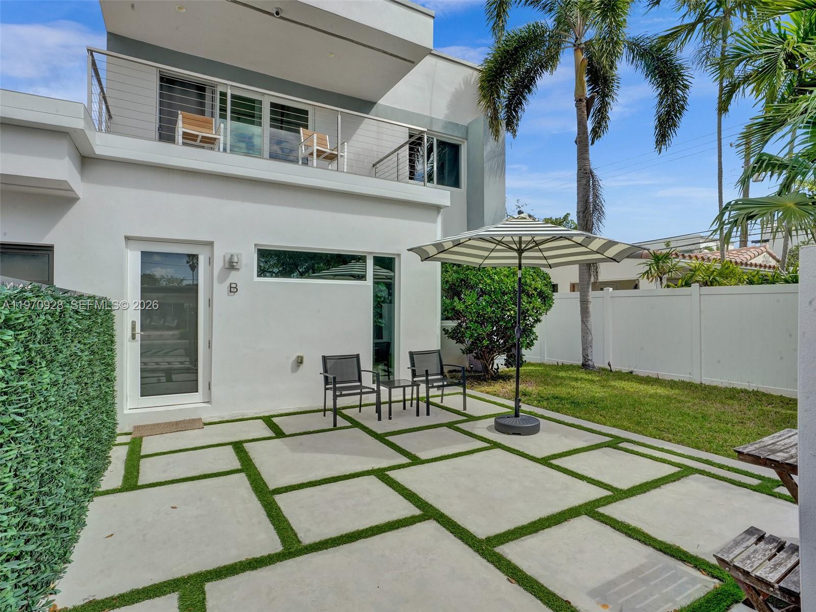 417 SW 15th St Fort Lauderdale, FL 33315