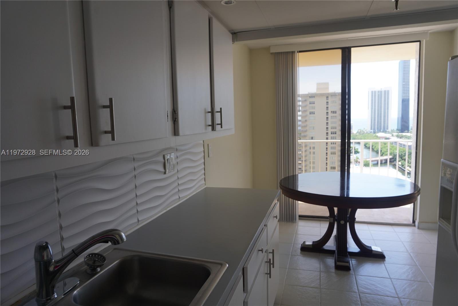 290 174th St #2014 Sunny Isles Beach, FL 33160