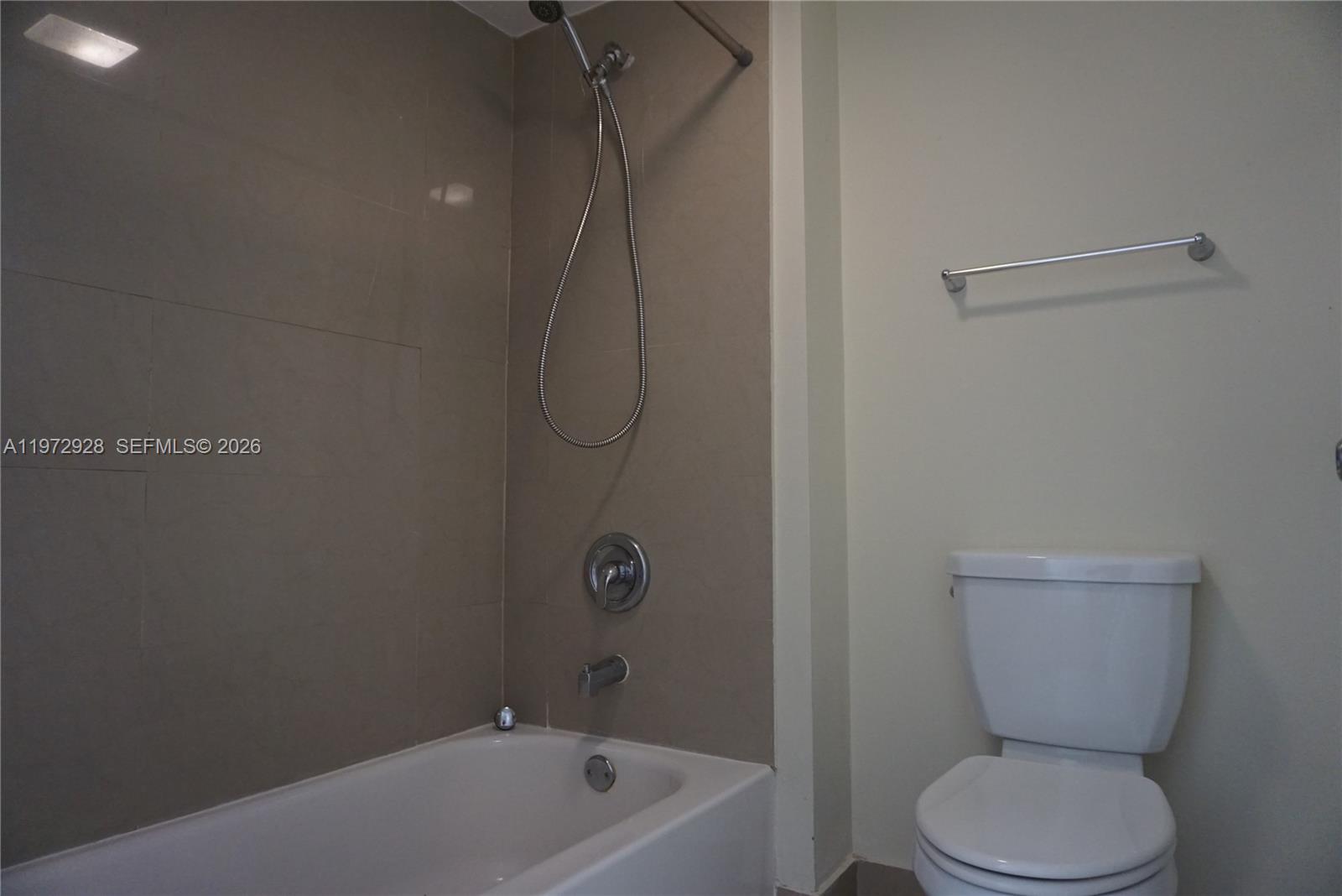 290 174th St #2014 Sunny Isles Beach, FL 33160