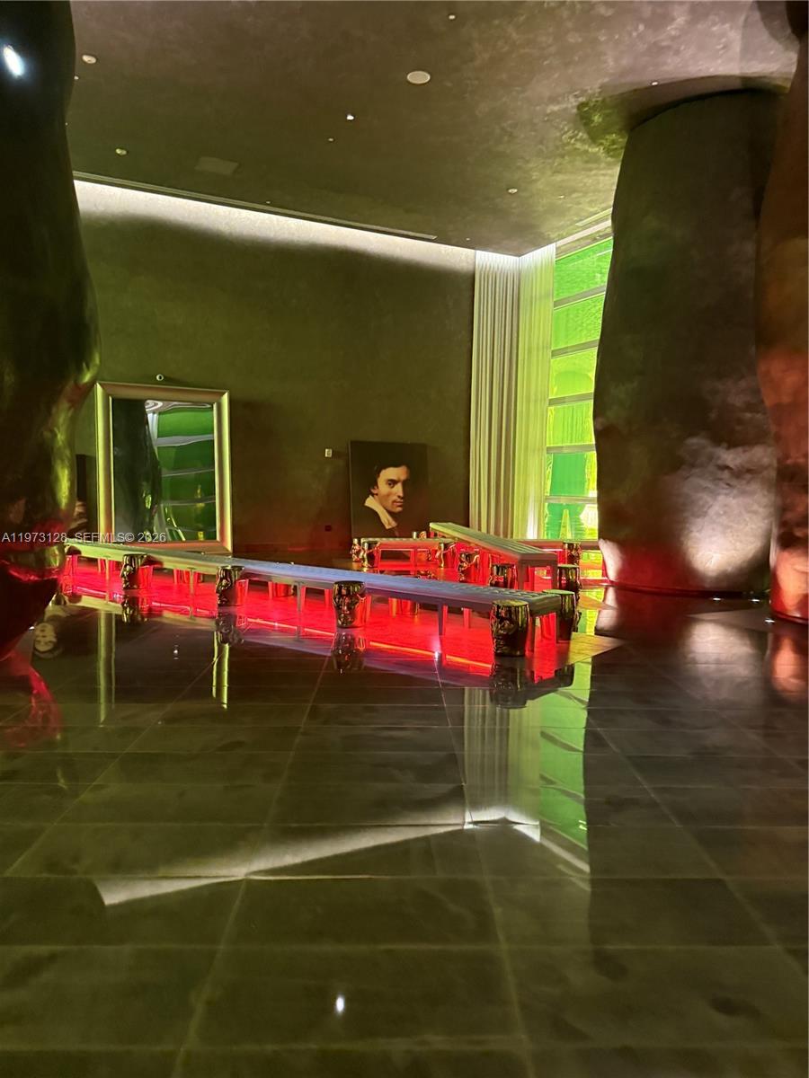 image Icon Brickell I1