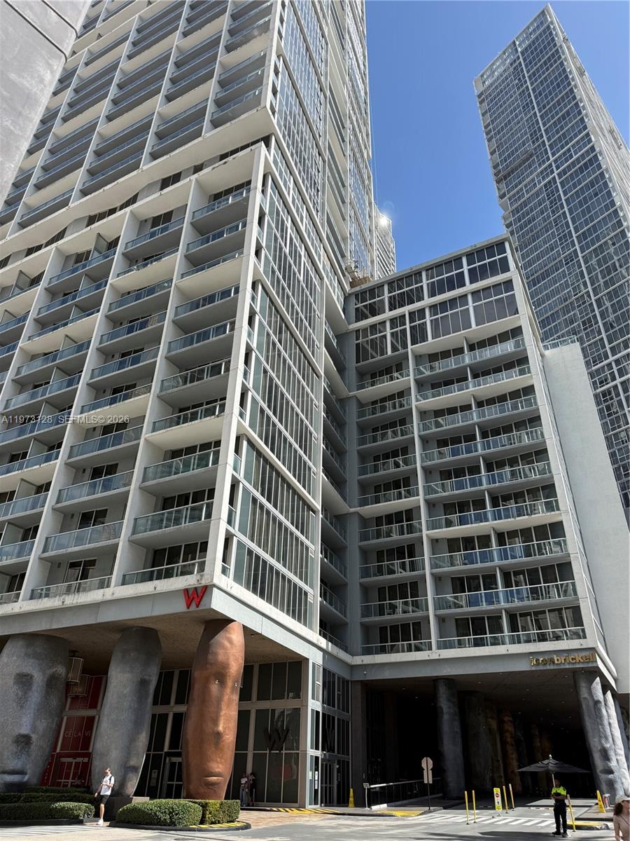 image Icon Brickell I33