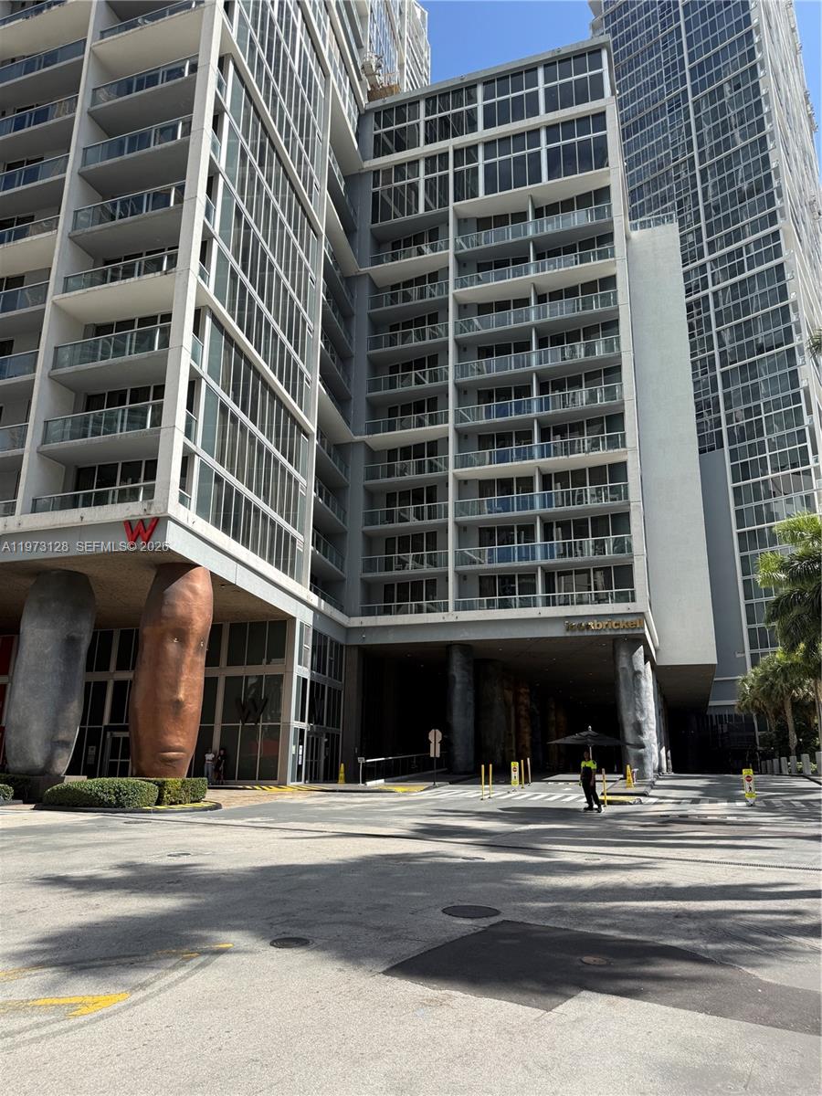 image Icon Brickell I37