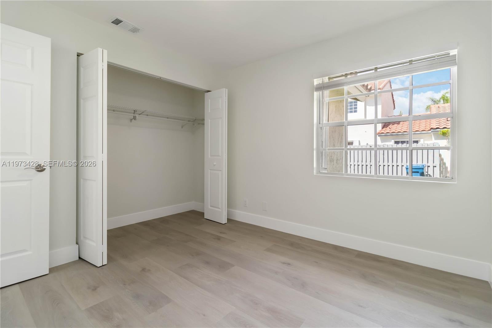 1411 Cottonwood Cir Weston, FL 33326