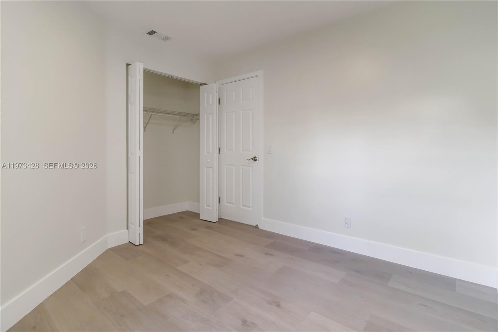 1411 Cottonwood Cir Weston, FL 33326