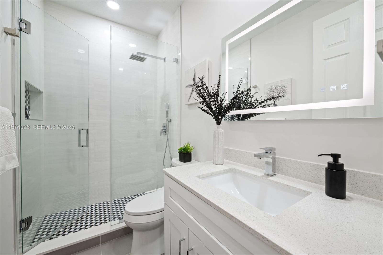 1537 Victoria Isle Way Weston, FL 33327