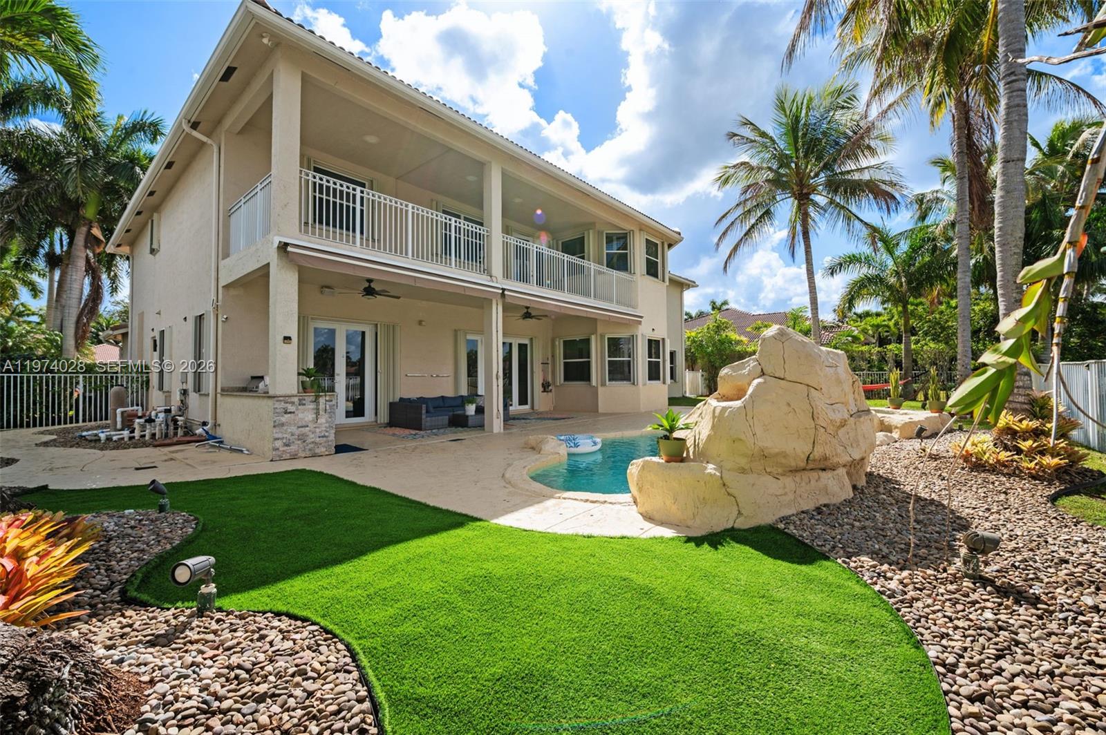 1537 Victoria Isle Way Weston, FL 33327