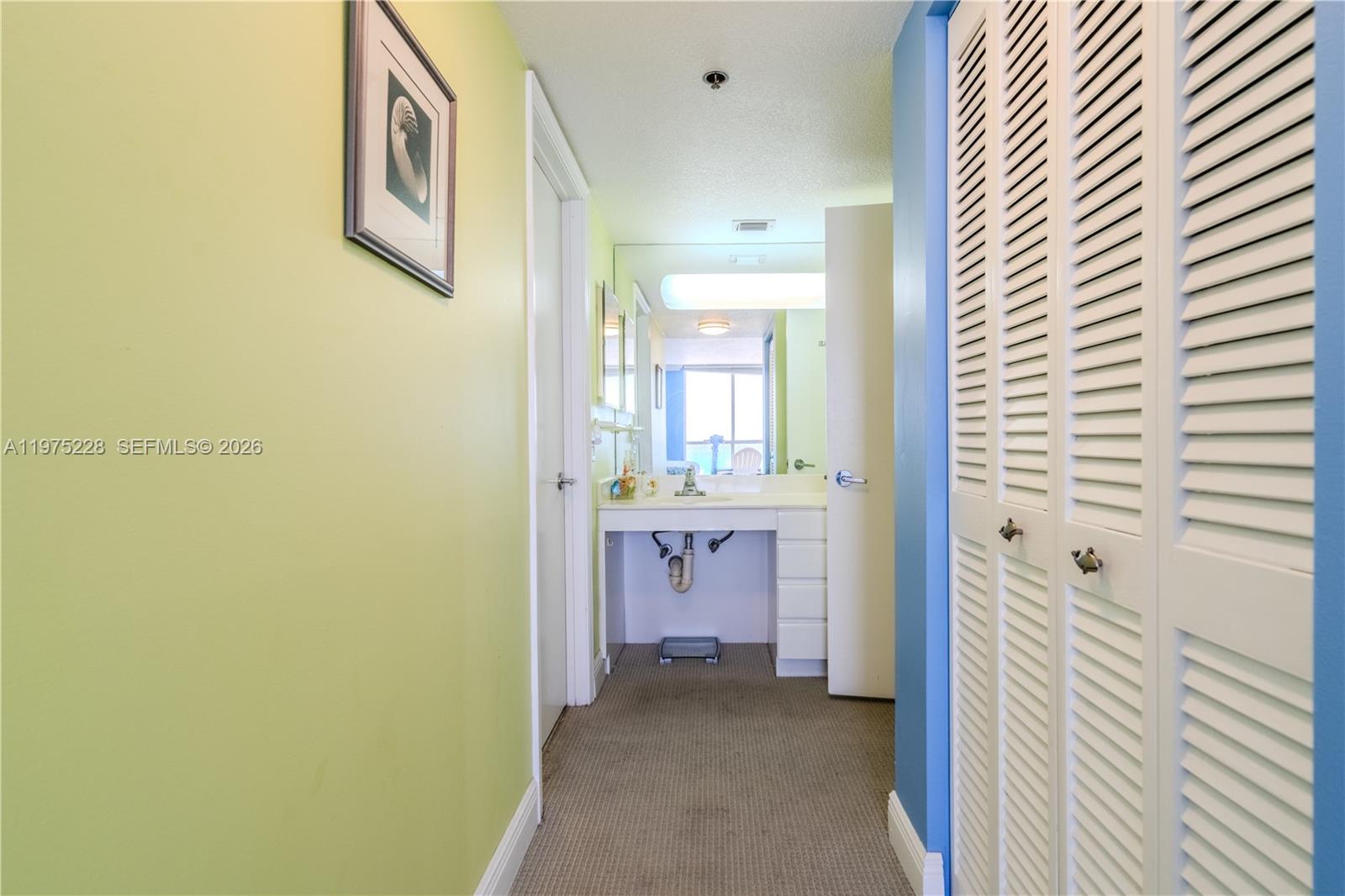 6767 Collins Ave #706 Miami Beach, FL 33141