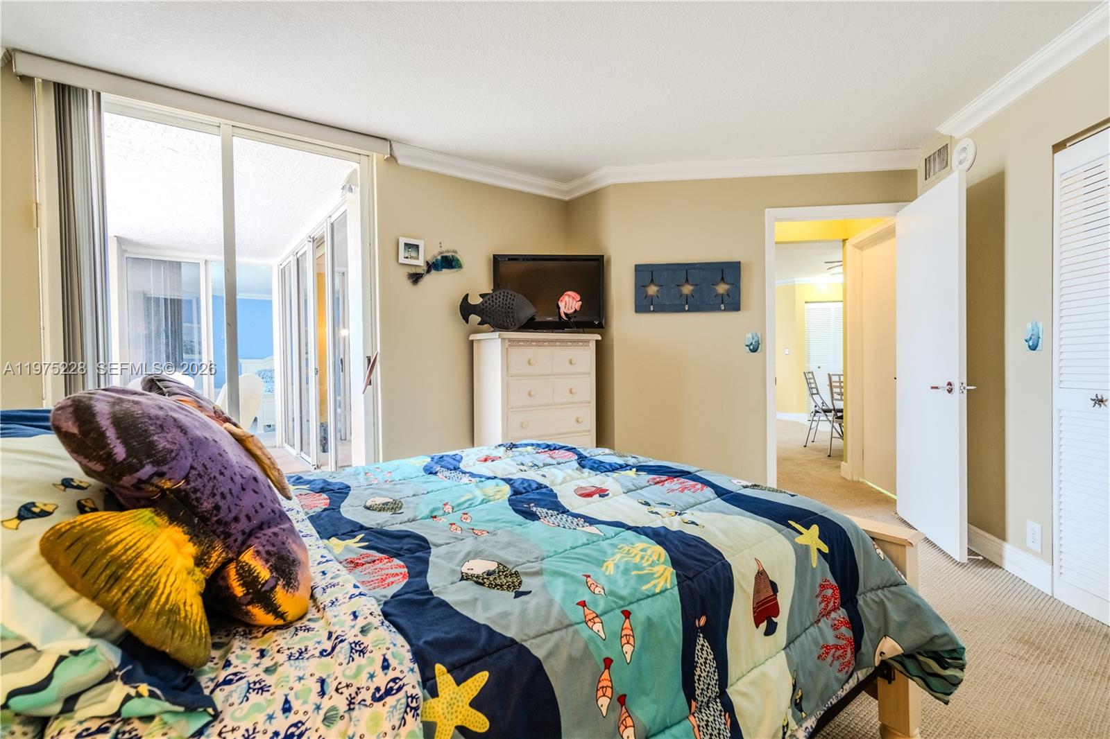 6767 Collins Ave #706 Miami Beach, FL 33141