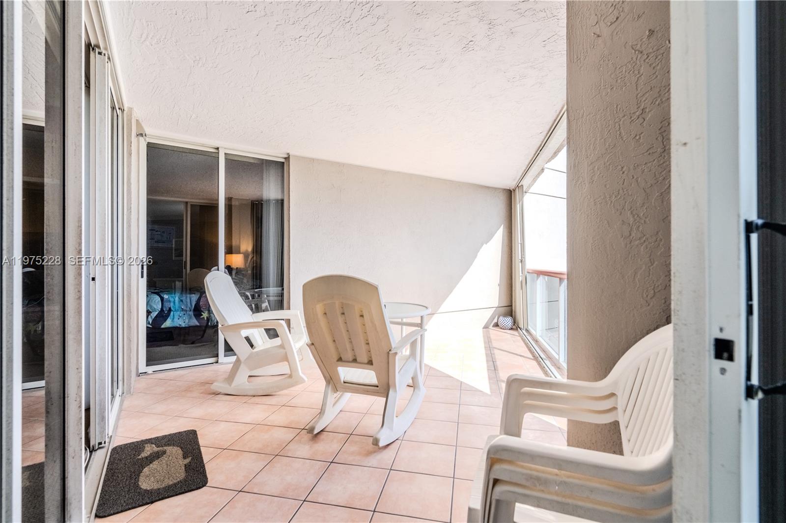 6767 Collins Ave #706 Miami Beach, FL 33141