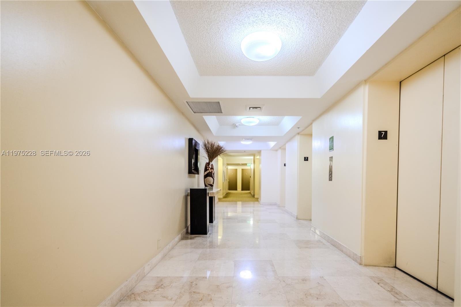 6767 Collins Ave #706 Miami Beach, FL 33141