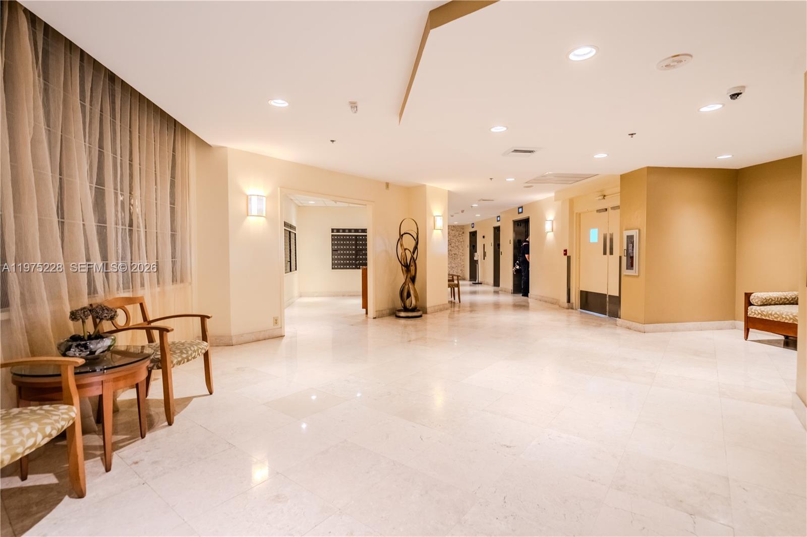 6767 Collins Ave #706 Miami Beach, FL 33141