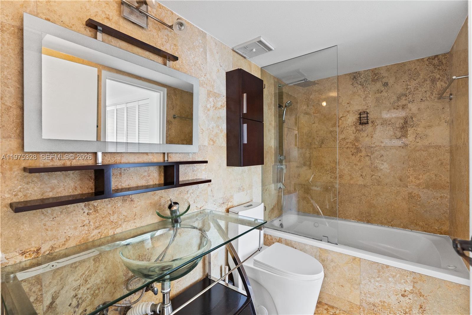 7601 E Treasure Dr #PH 216 North Bay Village, FL 33141