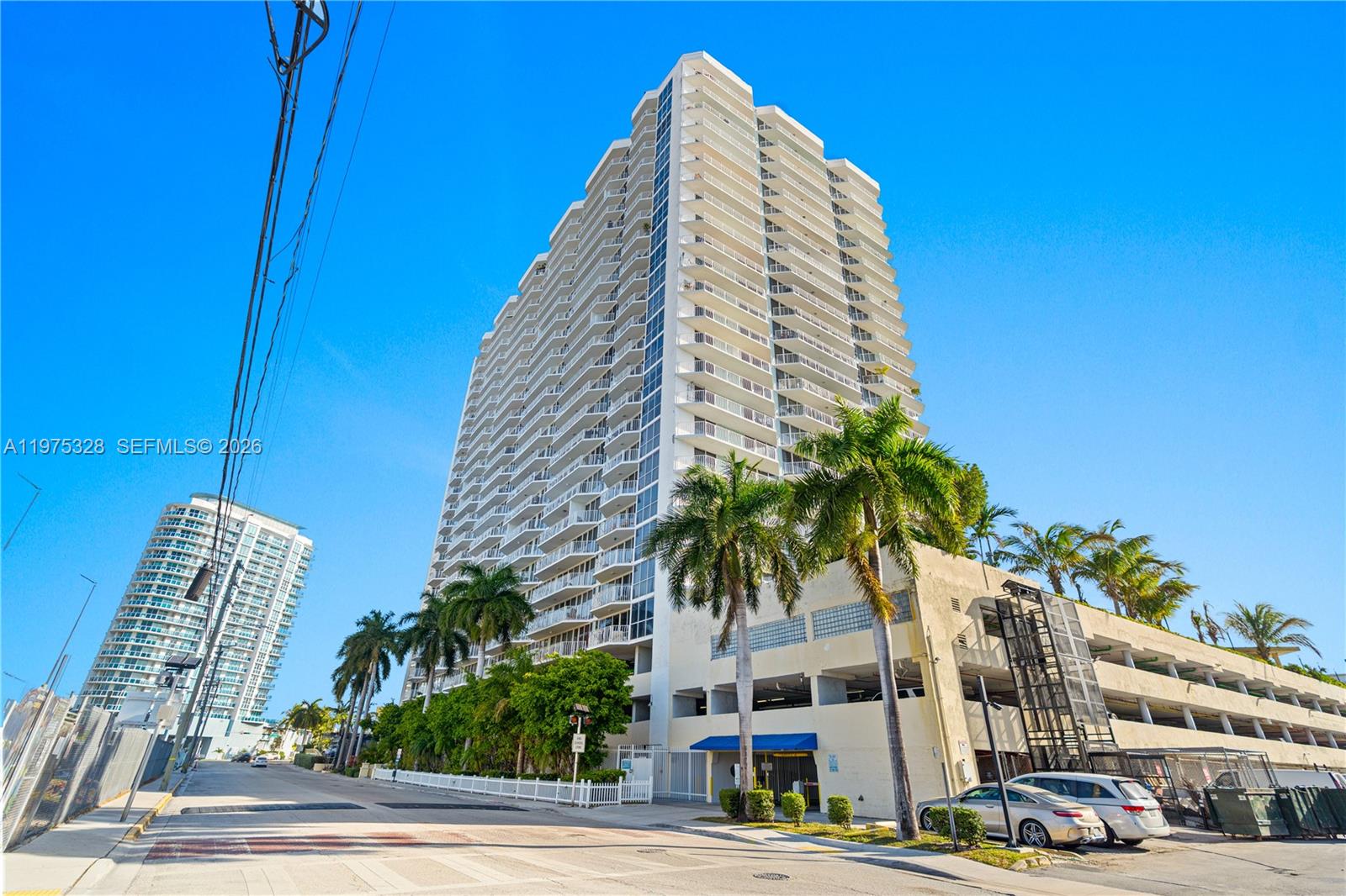 7601 E Treasure Dr #PH 216 North Bay Village, FL 33141