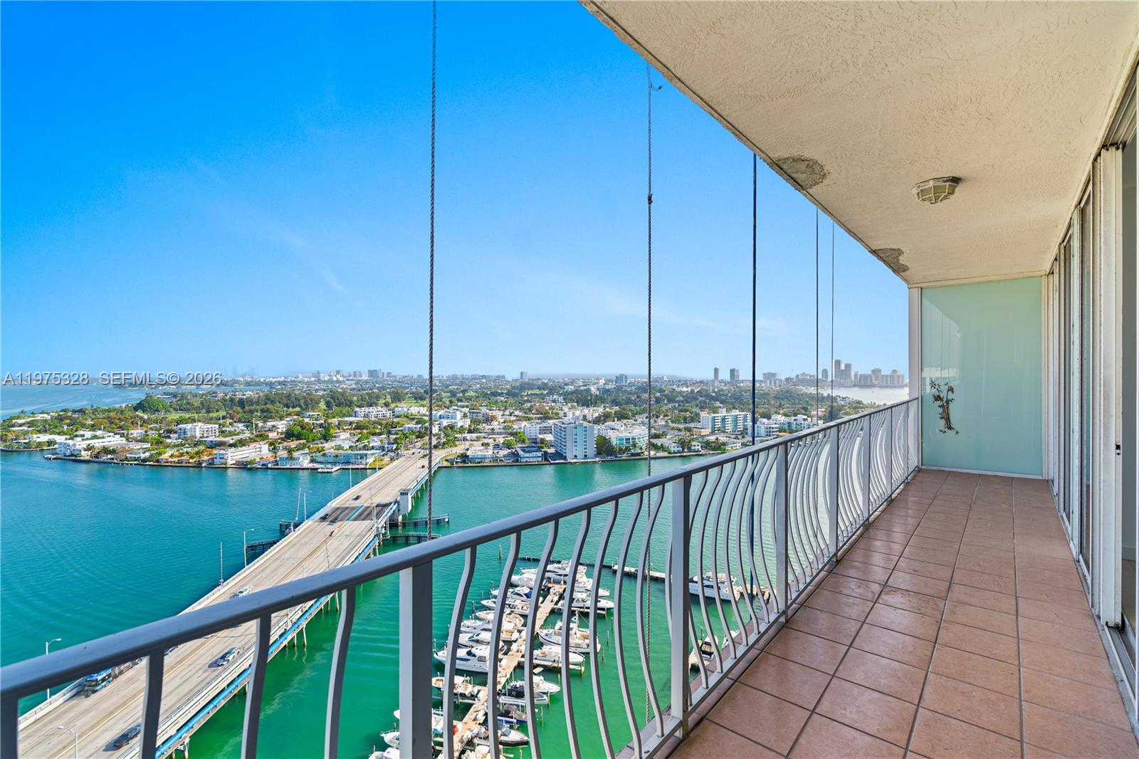 7601 E Treasure Dr #PH 216 North Bay Village, FL 33141