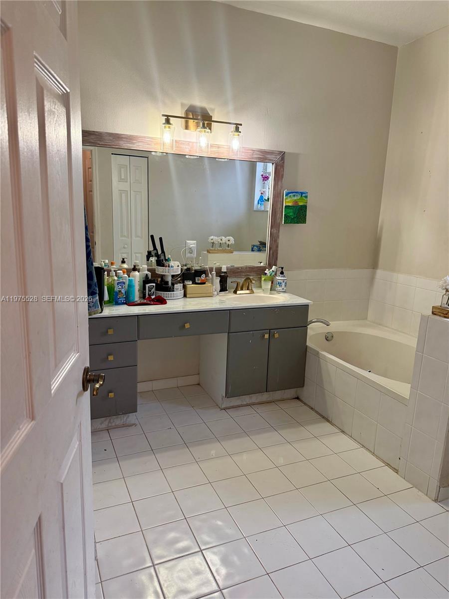 12721 SW 53rd St Miramar, FL 33027