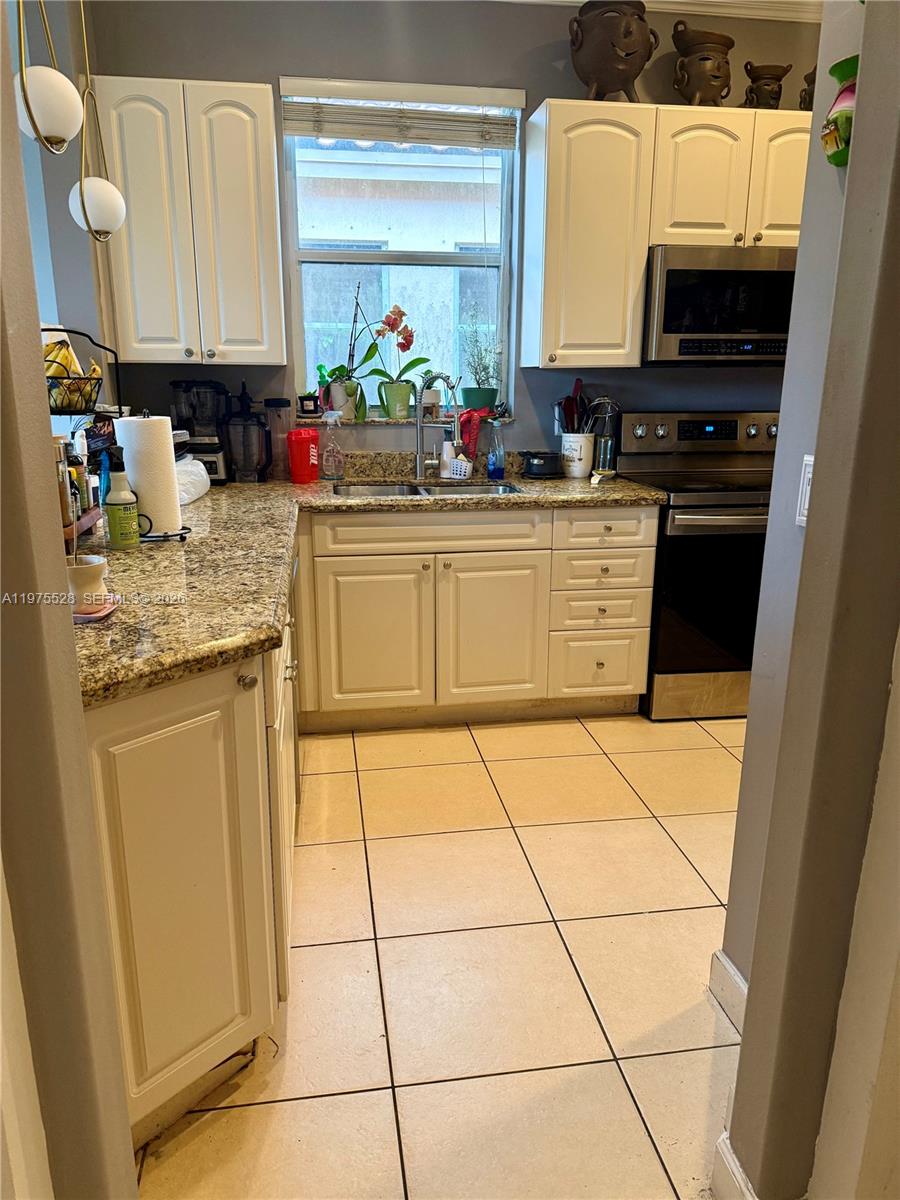 12721 SW 53rd St Miramar, FL 33027