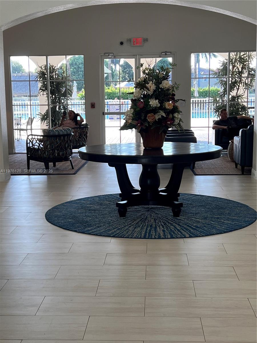 11010 NW 87th St Doral, FL 33178