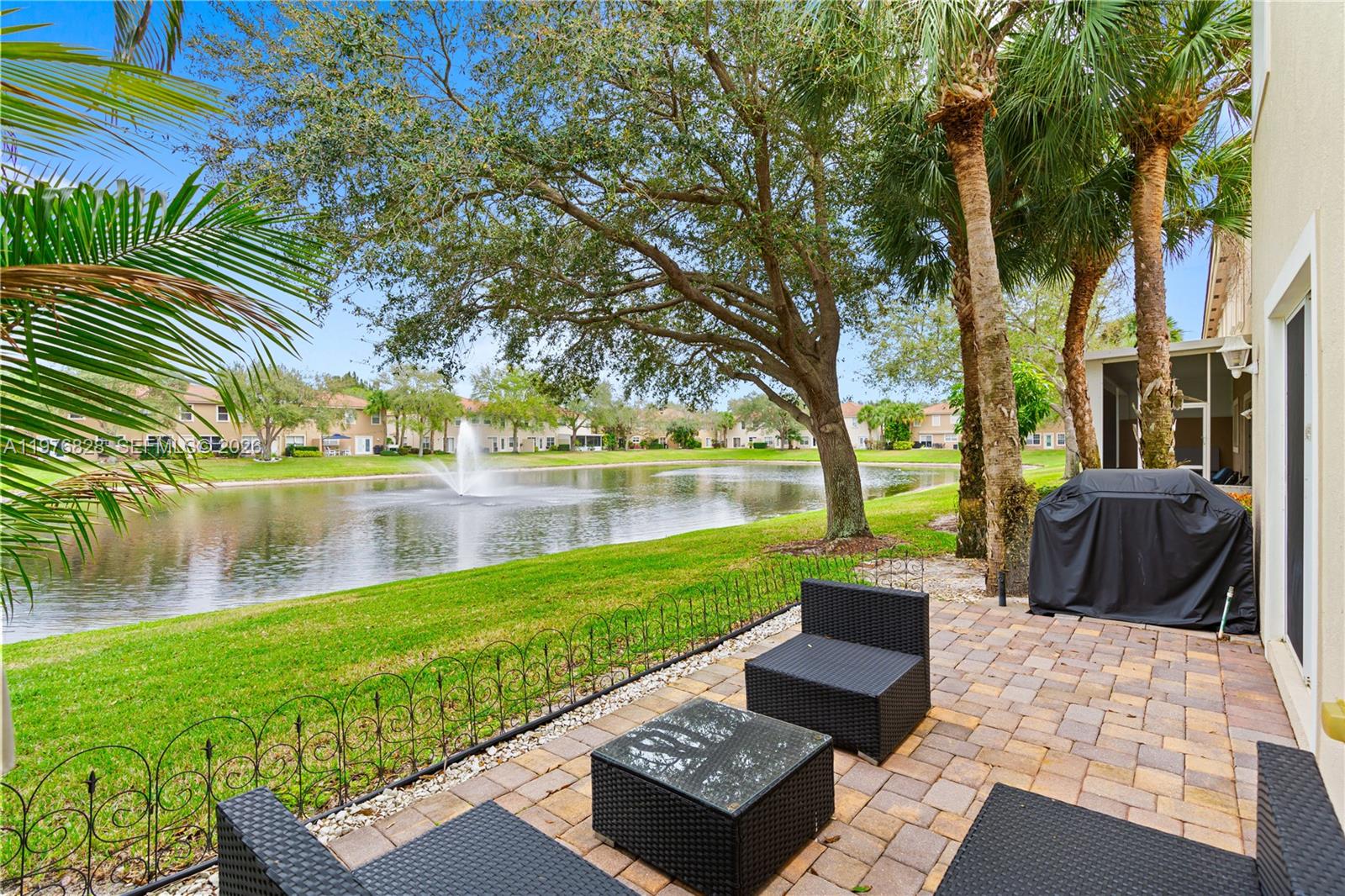 4301 Macarthur Palm Trl Green Acres, FL 33463