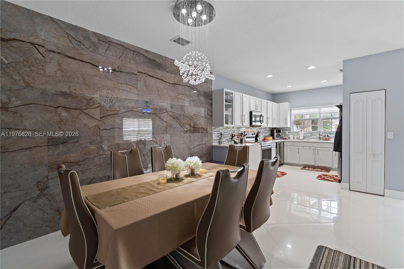 4301 Macarthur Palm Trl Green Acres, FL 33463