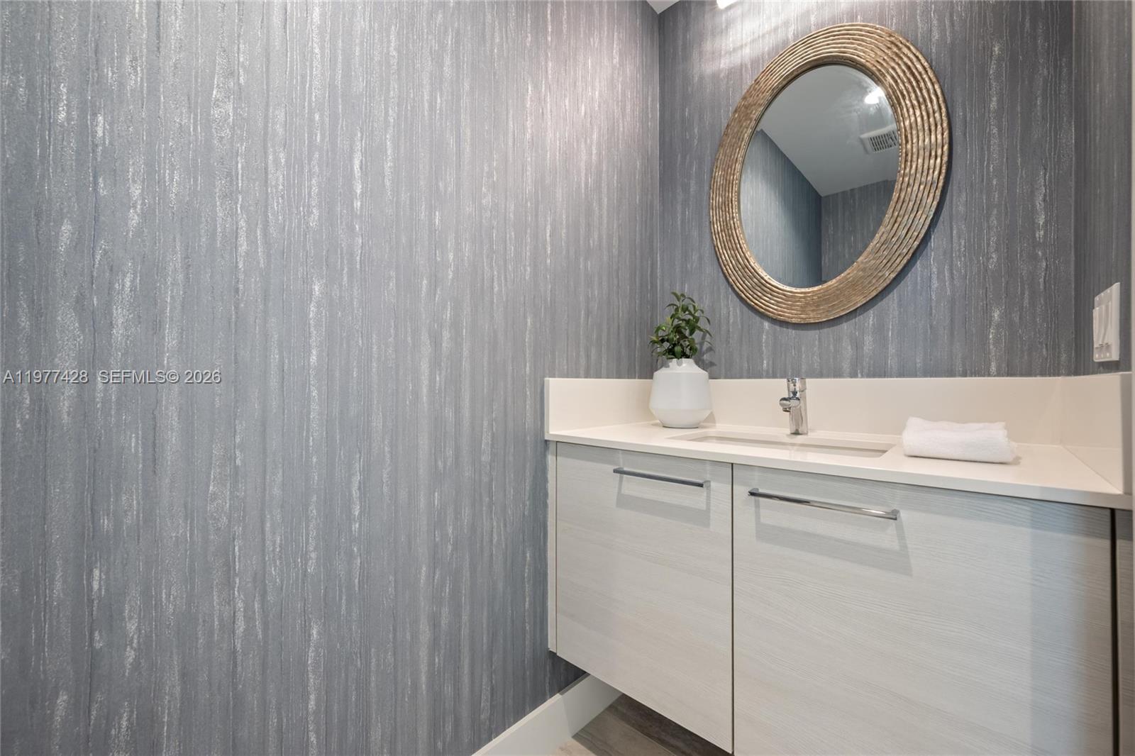 100 E Las Olas Blvd #3201 Fort Lauderdale, FL 33301