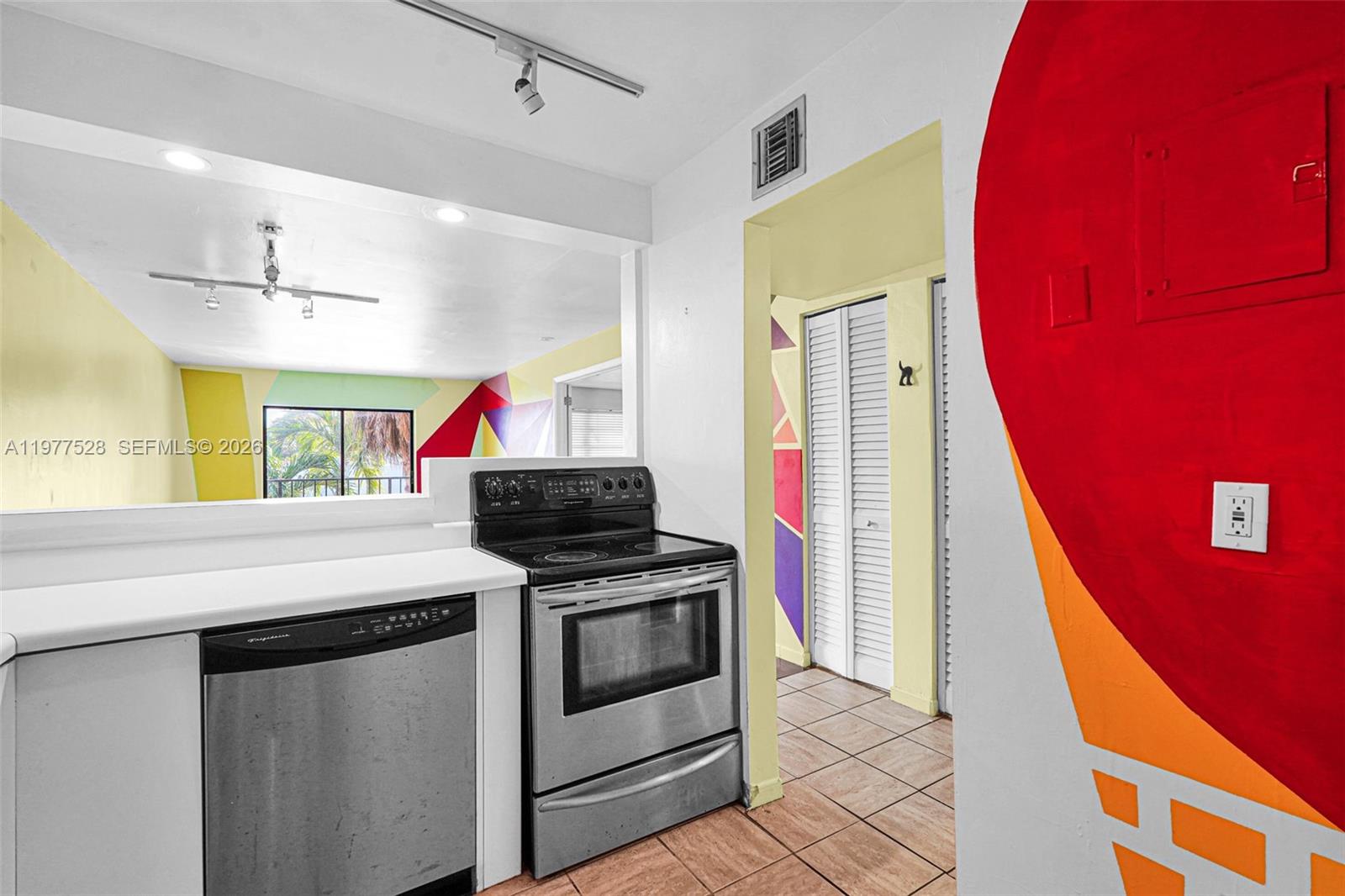 950 Euclid Ave #306 Miami Beach, FL 33139