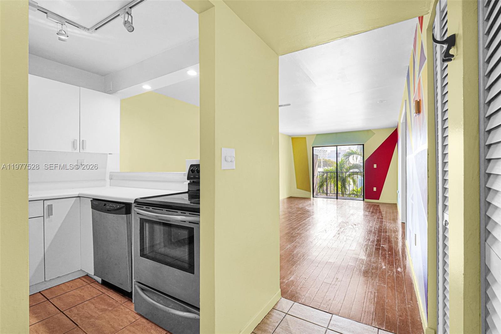 950 Euclid Ave #306 Miami Beach, FL 33139