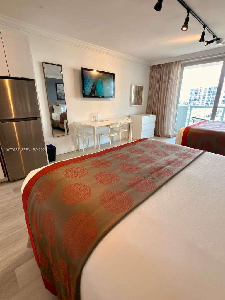 19201 Collins Ave #933 Sunny Isles Beach, FL 33160