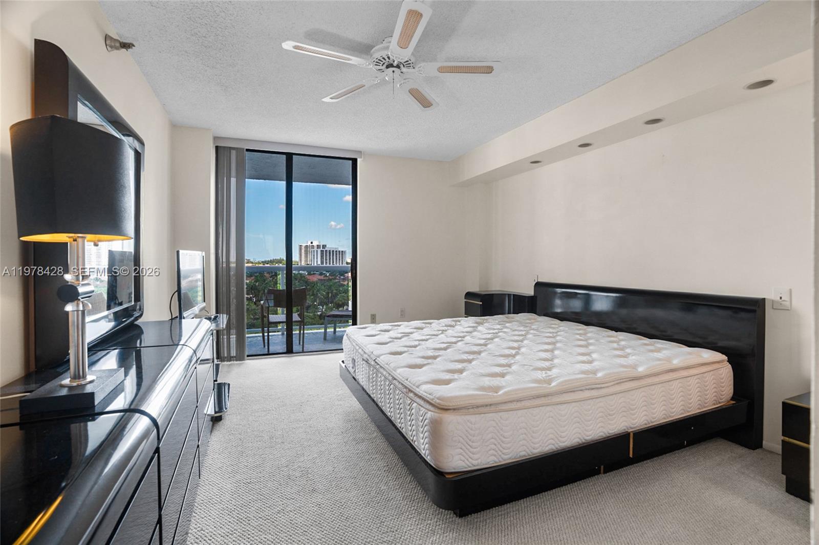 20515 E Country Clb Dr #849 Aventura, FL 33180