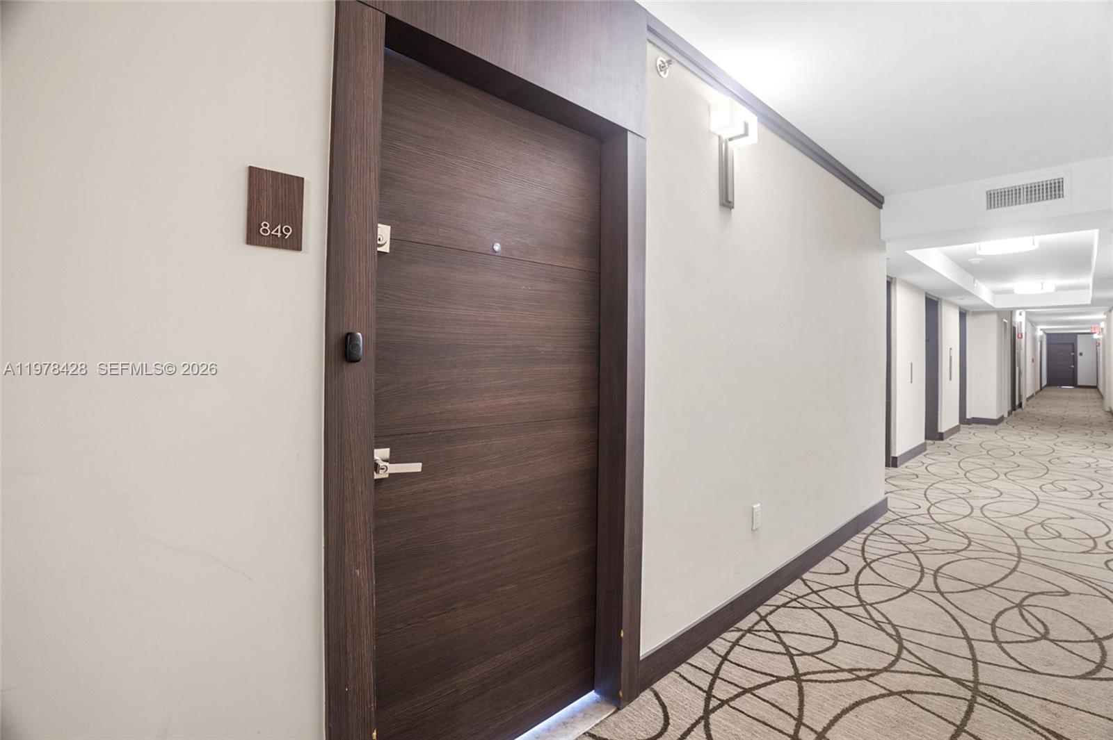 20515 E Country Clb Dr #849 Aventura, FL 33180