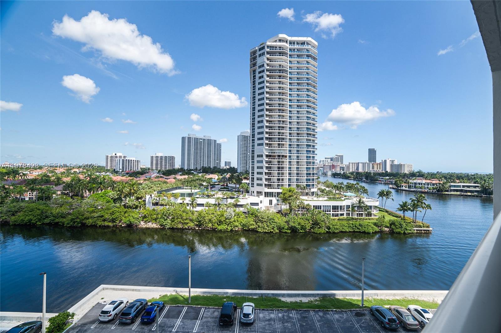 20515 E Country Clb Dr #849 Aventura, FL 33180