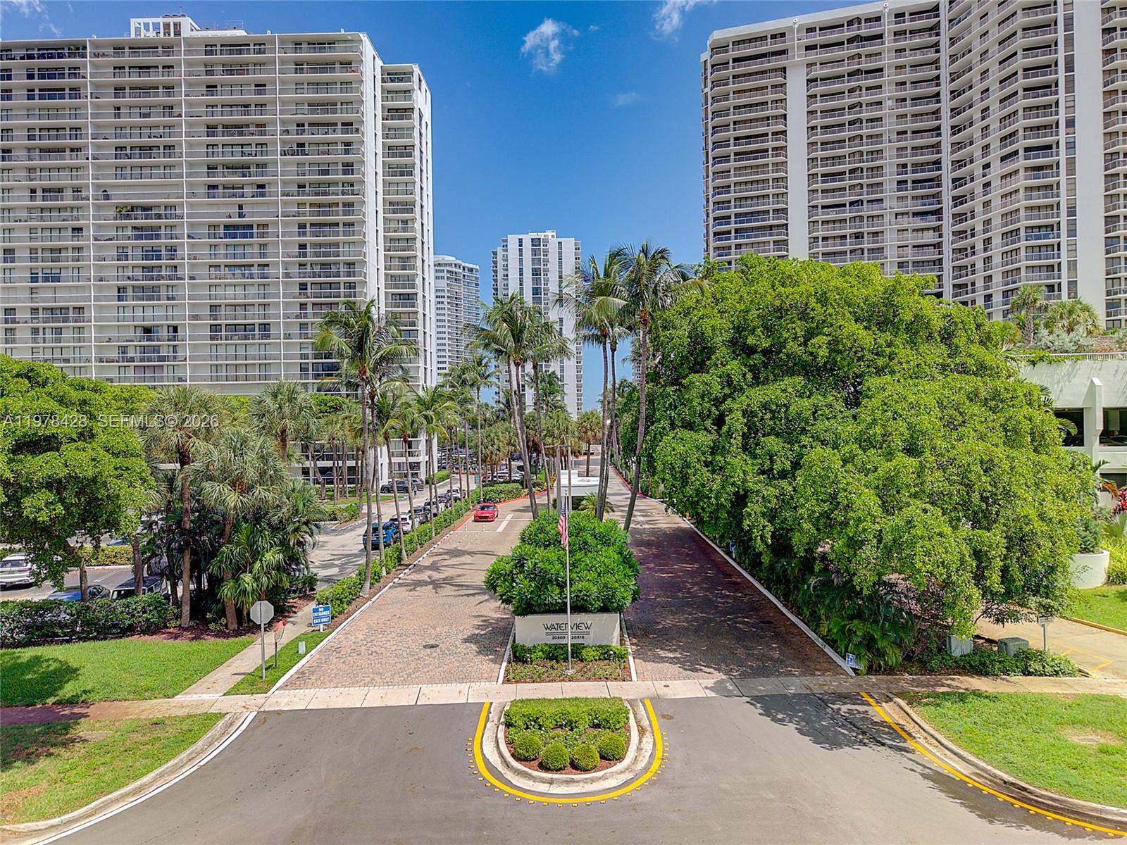 20515 E Country Clb Dr #849 Aventura, FL 33180