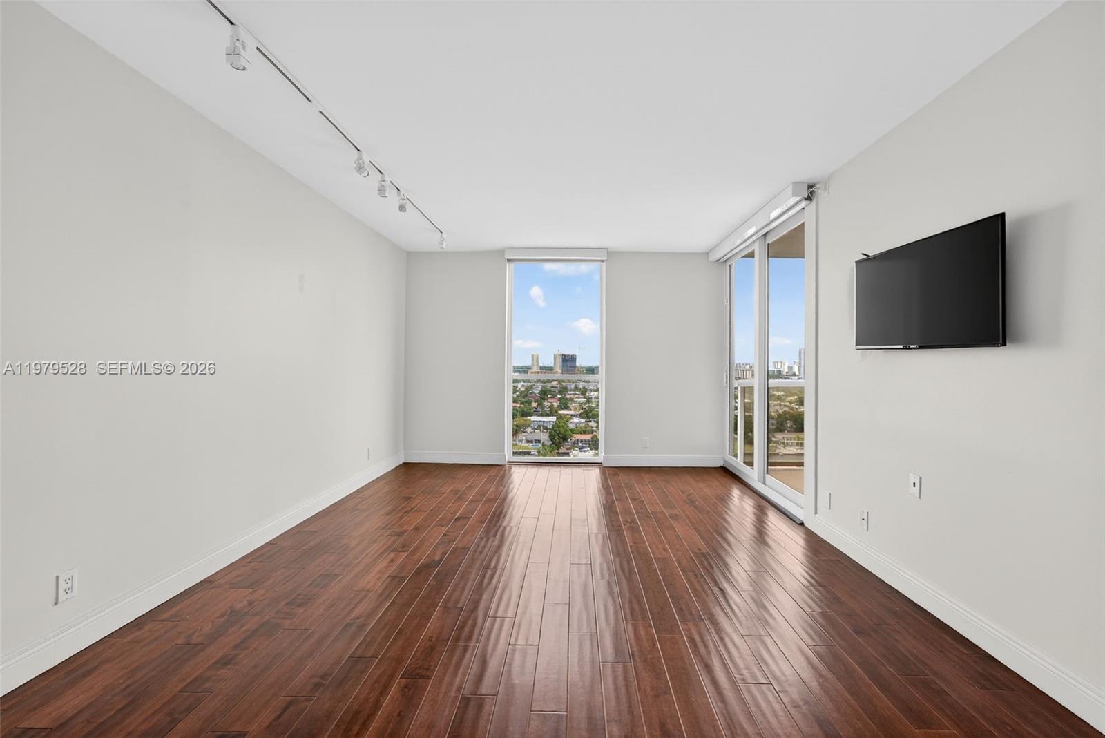 3600 Yacht Clb Dr #1802 Aventura, FL 33180