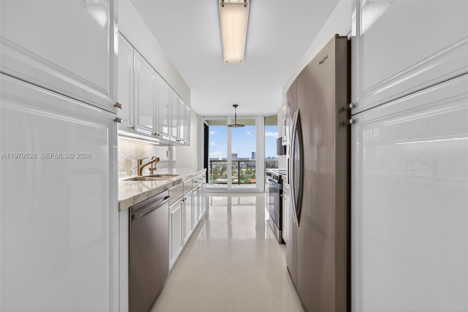 3600 Yacht Clb Dr #1802 Aventura, FL 33180