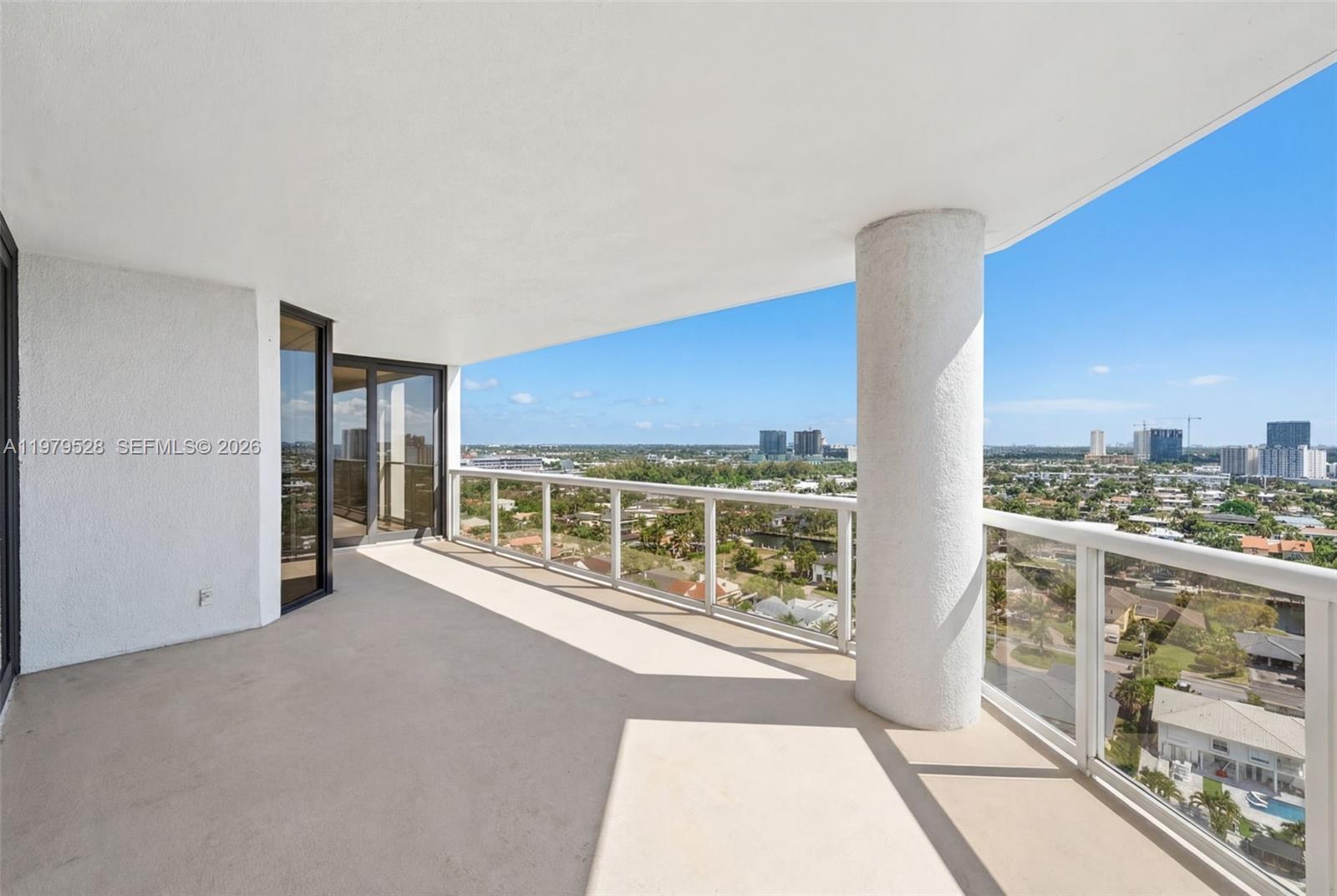 3600 Yacht Clb Dr #1802 Aventura, FL 33180