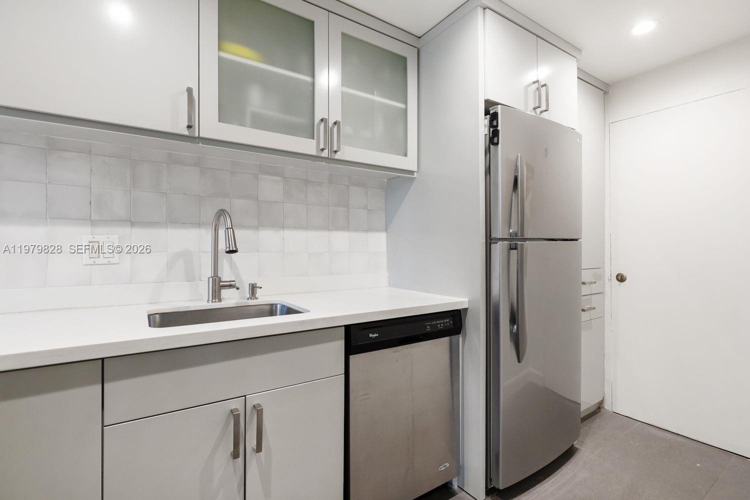 6884 N Kendall Dr #C401 Pinecrest, FL 33156