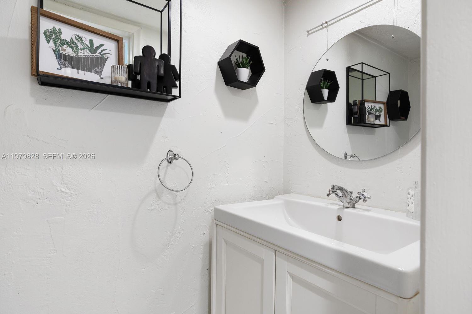 6884 N Kendall Dr #C401 Pinecrest, FL 33156