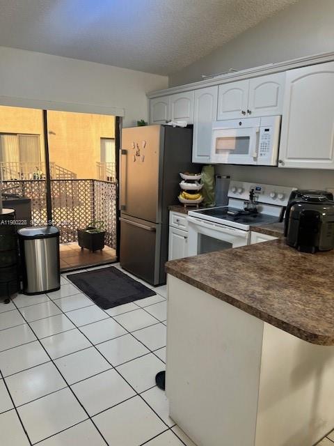 2815 W 76th St #202-17 Hialeah, FL 33018