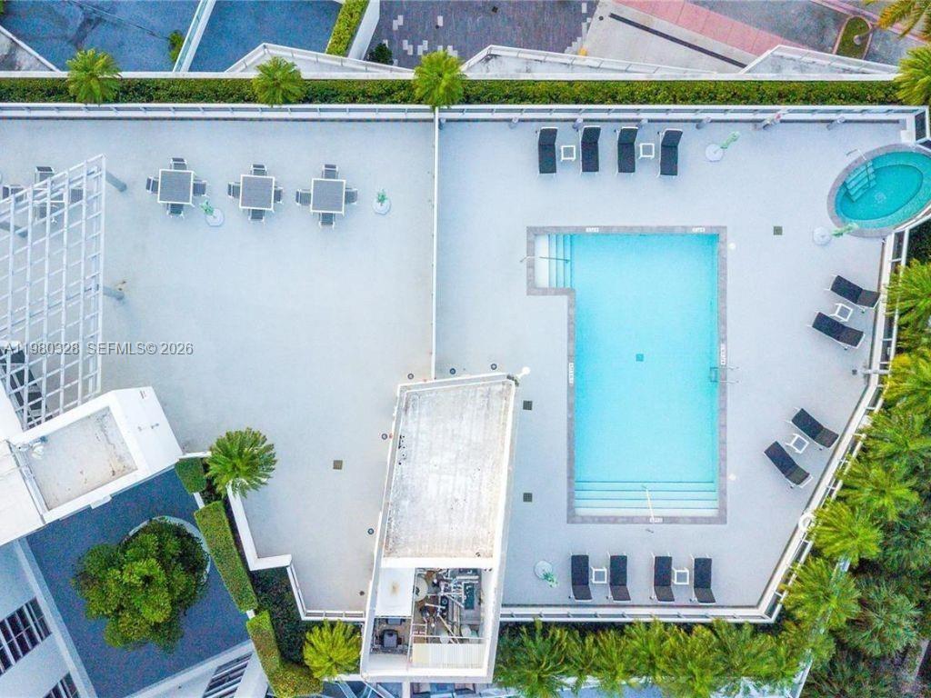 image Meridian Lofts17