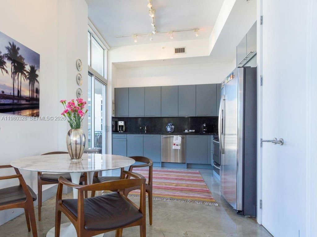 image Meridian Lofts8